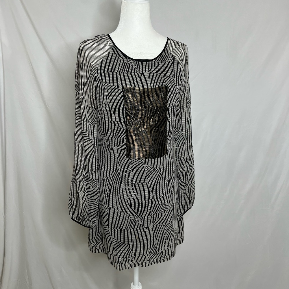 Ted Baker black/white zebra long sleeve dress size 2 equal to a 6 in US.